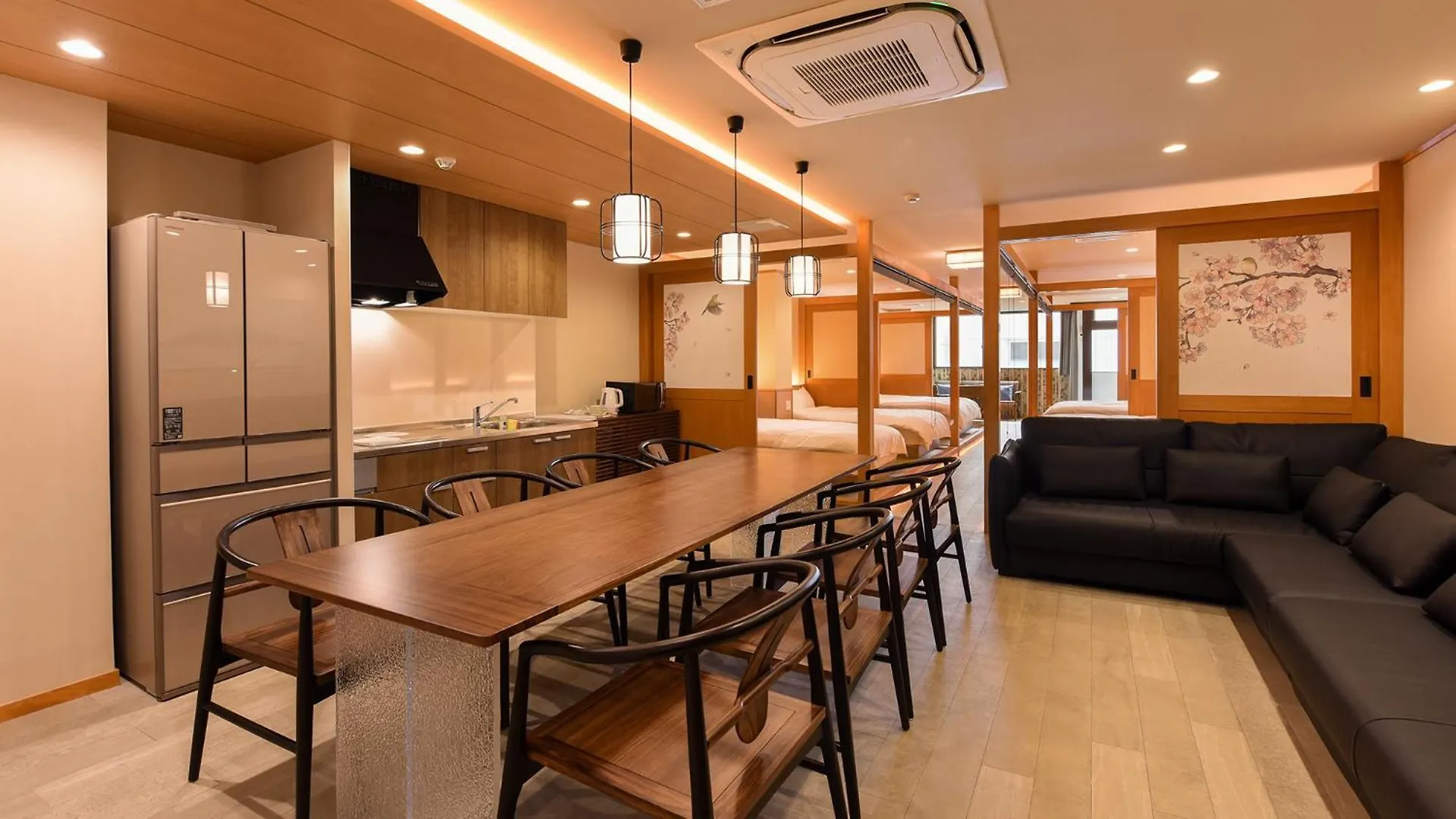 Yokohama Stay Premier