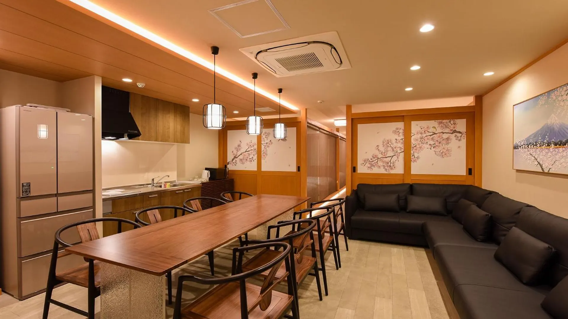 Yokohama Stay Premier